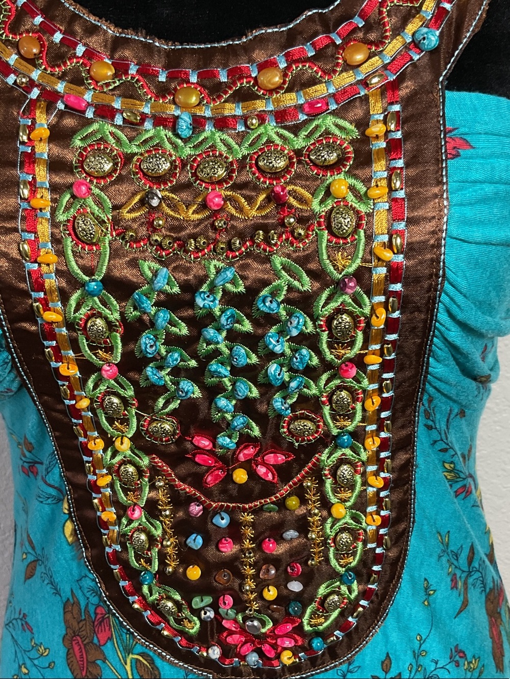 Charlotte Russe Turquoise Embroidered Beaded Tank Top - Picture 3 of 12